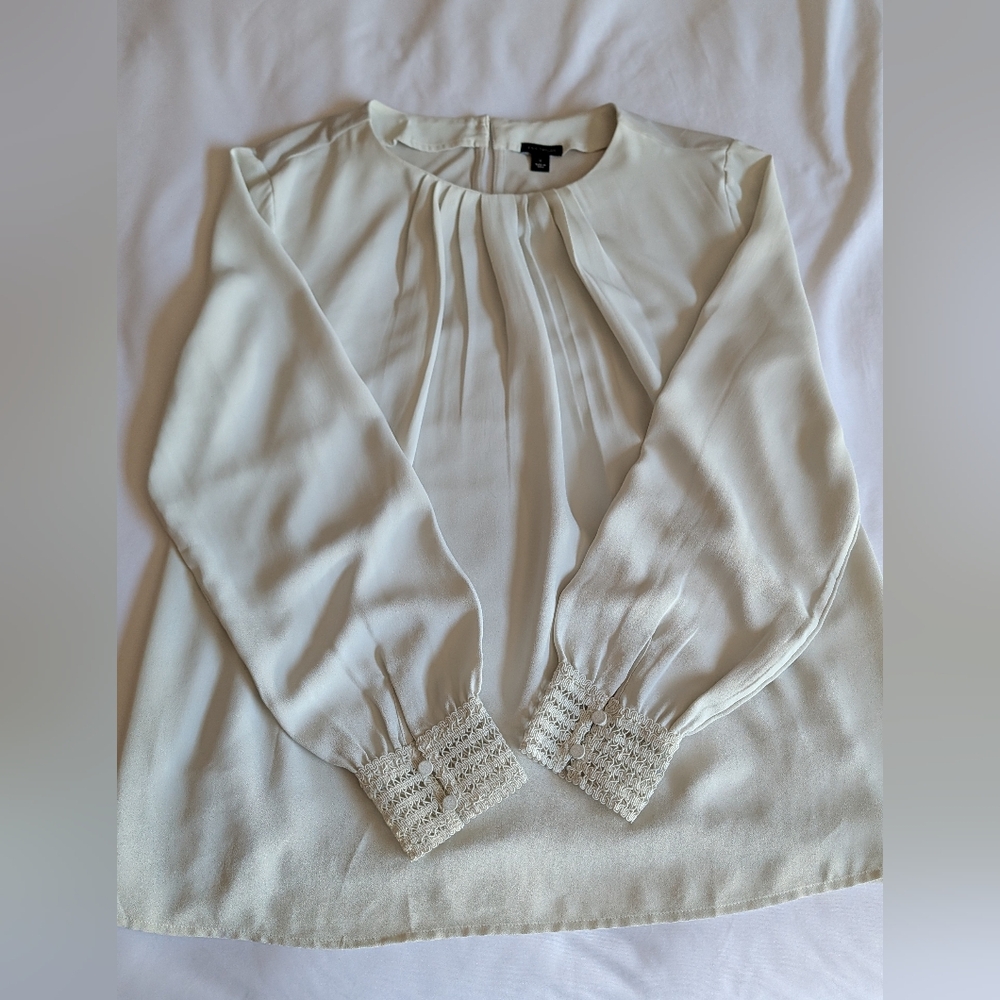 Ann Taylor Cream Pleated Front Blouse with Crochet Cuff Detail